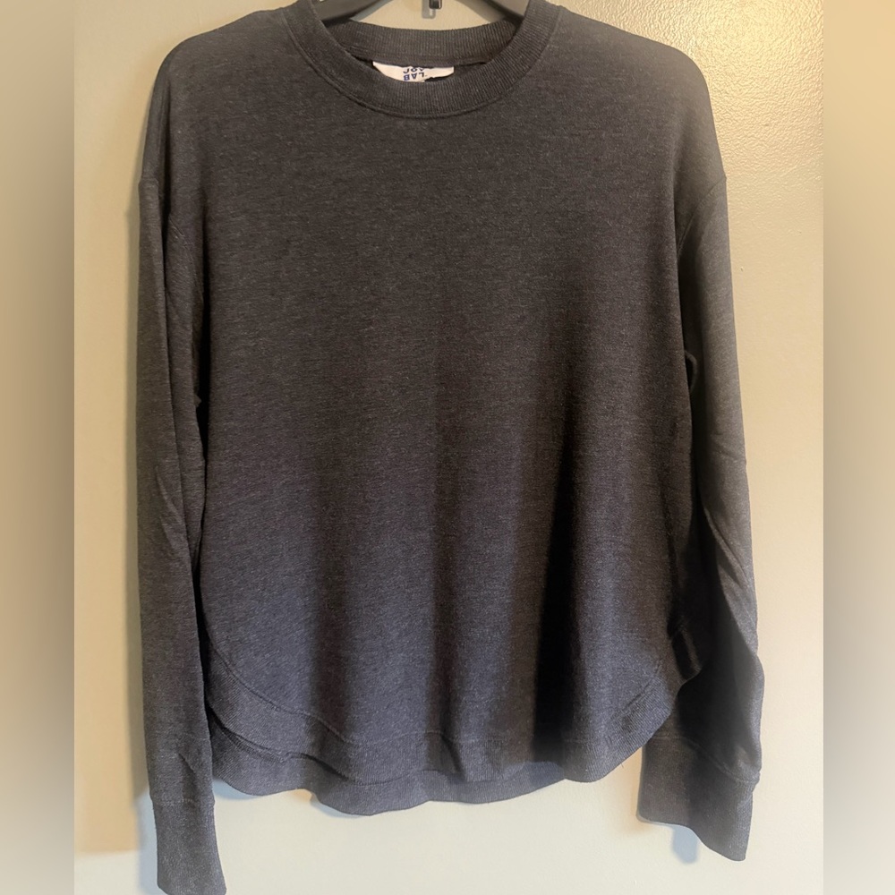 JoyLab Charcoal Gray Women's curved Hem Pullover sweatshirt w/ thumbholes size M